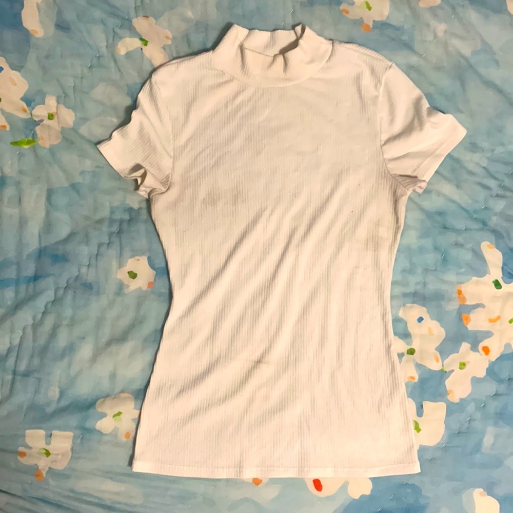 super cute white mock turtleneck